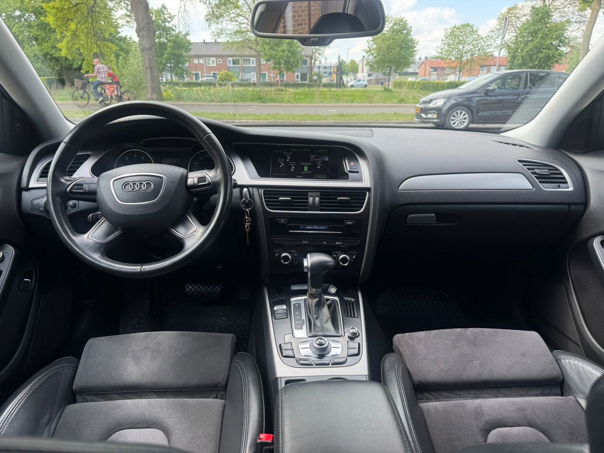 Audi A4 Limousine 2.0 TFSI Pro Line Xenon|Cruise C.|Stoel Ve, Euro 5, Gebruikt, Zwart, 4 cilinders