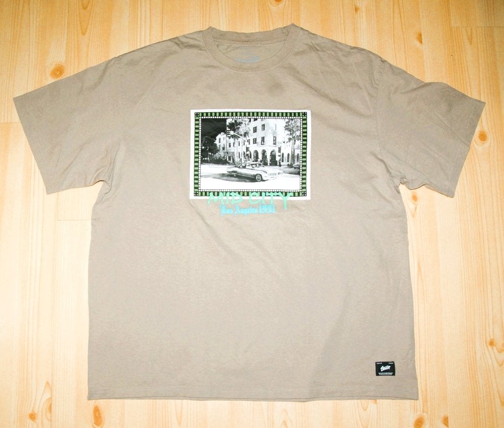 Stutz ruimvallend t-shirt maat L met opdruk vóór en achter., Maat 52/54 (L), Beige, Ophalen of Verzenden, Stutz