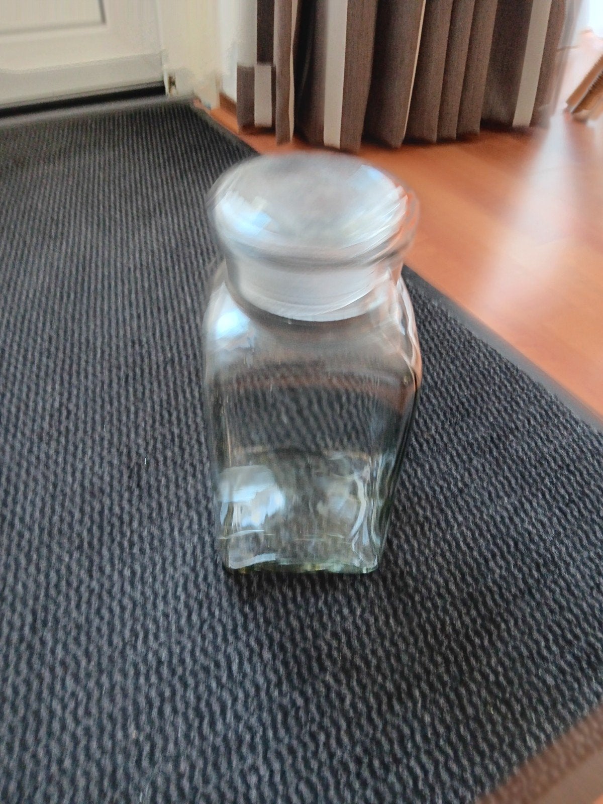 Ouderwetse winkel snoep pot, Ophalen
