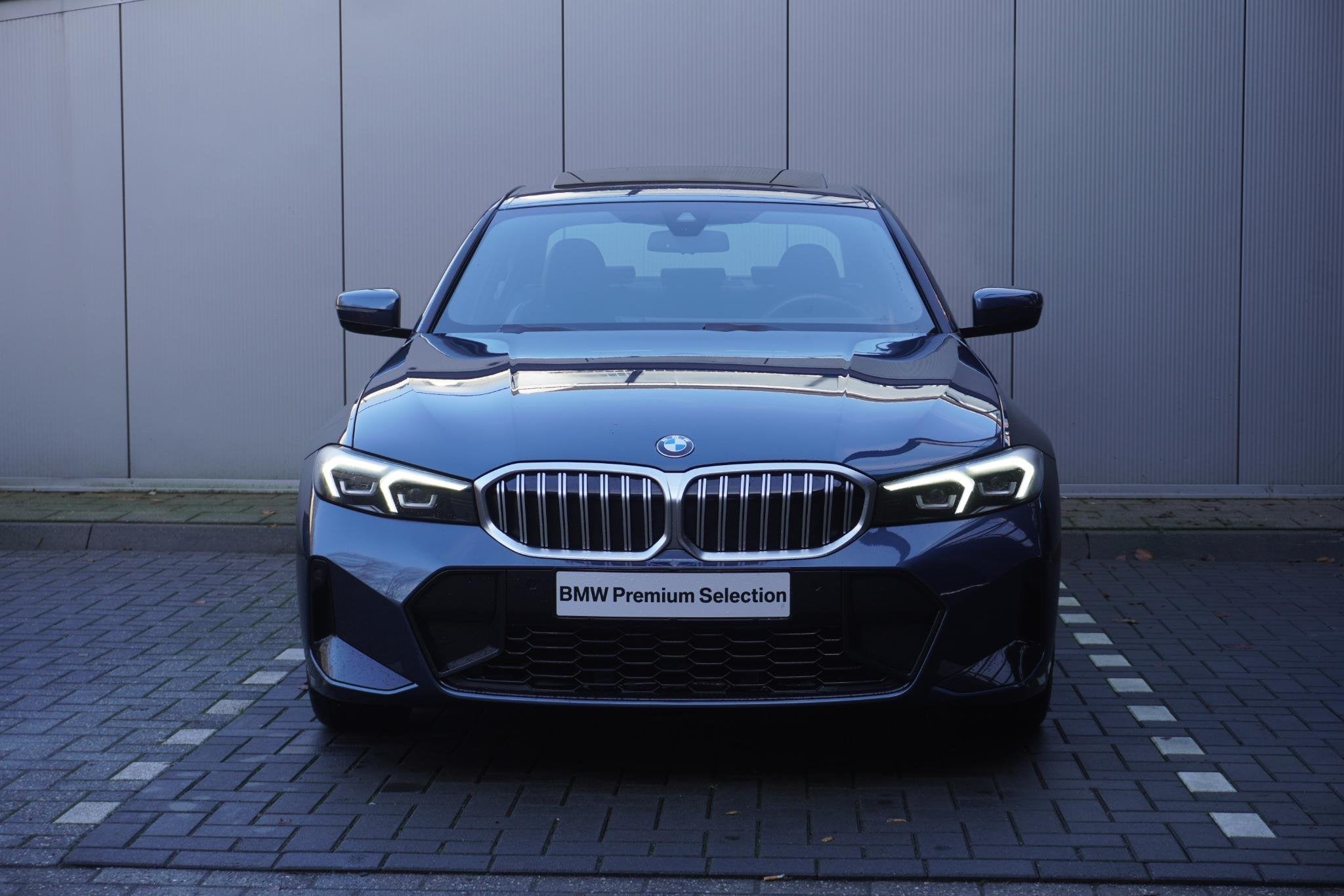 BMW 3 Serie Sedan 318i M Sportpakket | Comfort Pack | Elektr, Auto's, Automaat, 1998 cc, Gebruikt, Met garantie (alle)