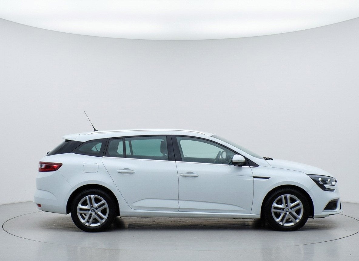 Renault Mégane 1.5 dCi Expression S&S|Nav|Cruise|PDC|Clima, Voorwielaandrijving, Parkeersensor, Gebruikt, 4 cilinders