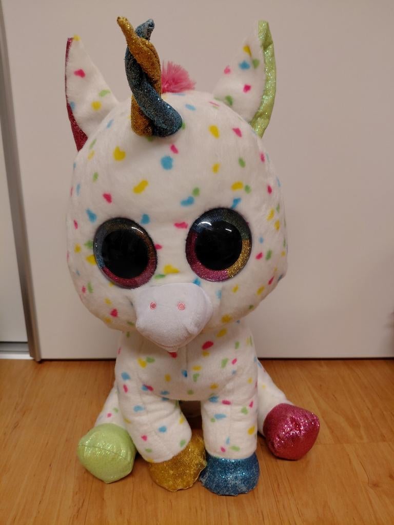 Eenhoorn knuffel met schattige ogen, Kinderen en Baby's, Speelgoed | Knuffels en Pluche, Ophalen, Zo goed als nieuw, Overige typen