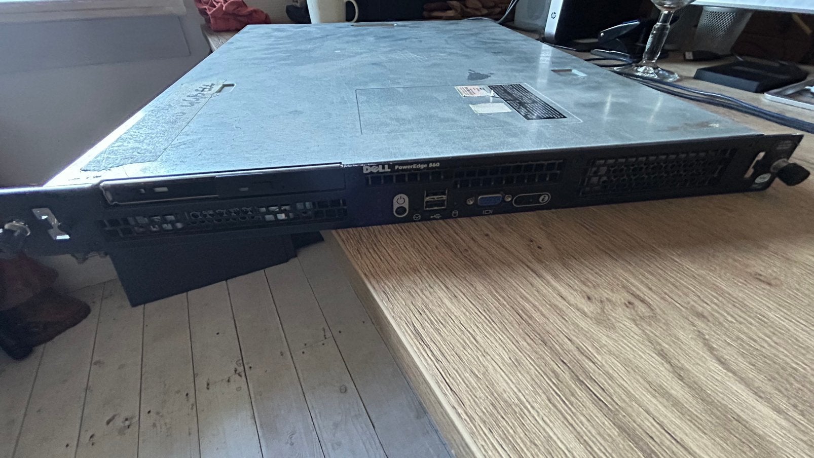 Dell PowerEdge 860 rack server, Computers en Software, Servers, Ophalen of Verzenden, Gebruikt, 4 GB, 2 tot 3 Ghz