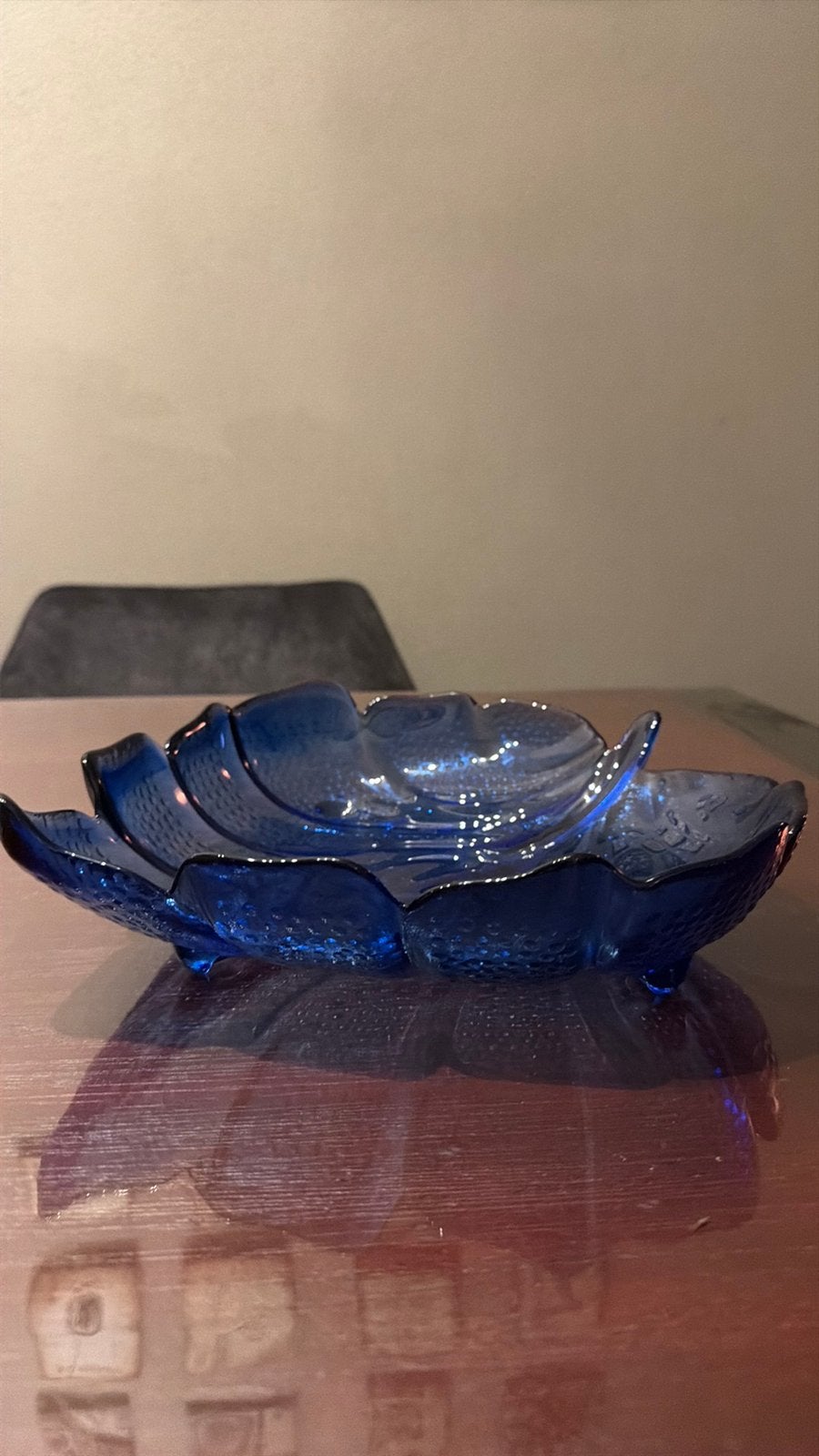 Vintage retro blauw glazen schaal bladvorm jaren 60/70, Ophalen of Verzenden