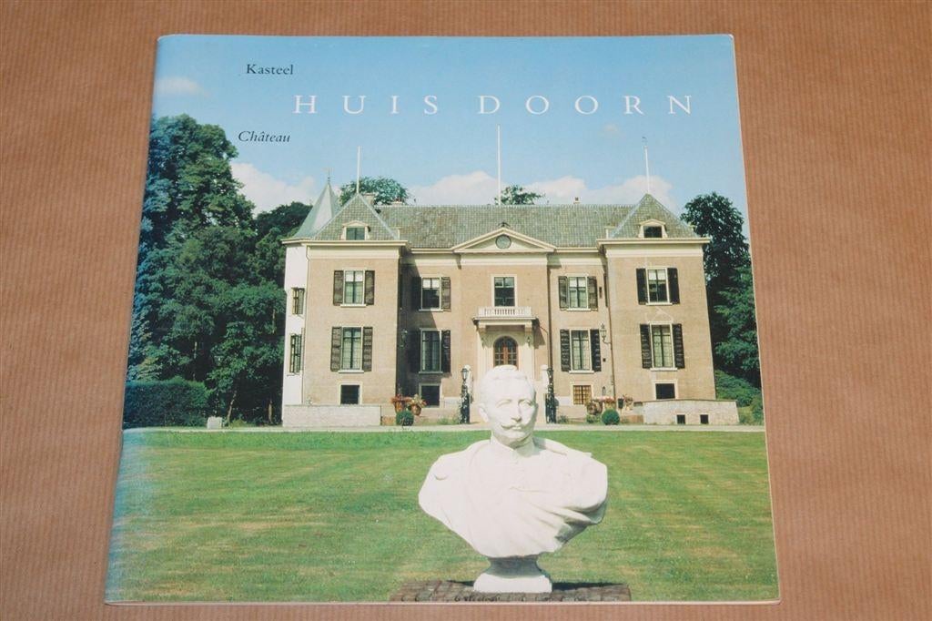 Huis Doorn — Een Kasteel met Keizerlijke Allure, Ophalen of Verzenden, Zo goed als nieuw