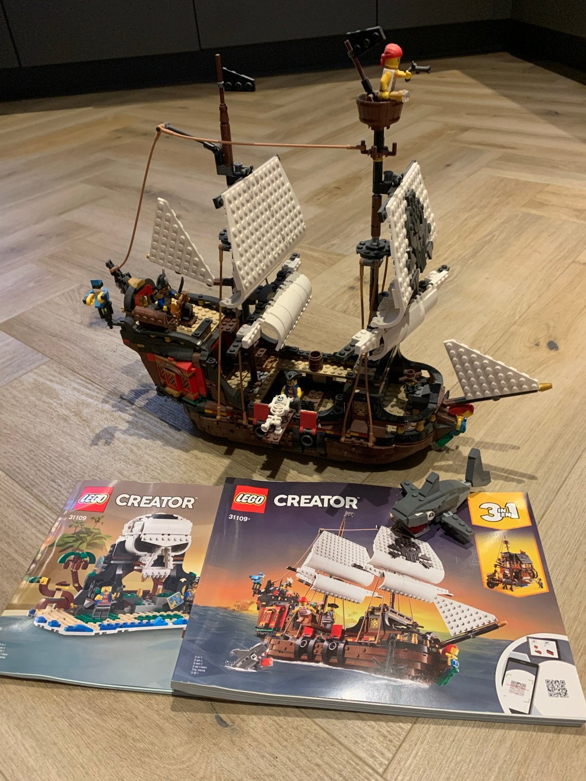 Lego Creator 31109 Piratenschip 3-in-1, Kinderen en Baby's, Ophalen, Lego, Zo goed als nieuw, Compleet