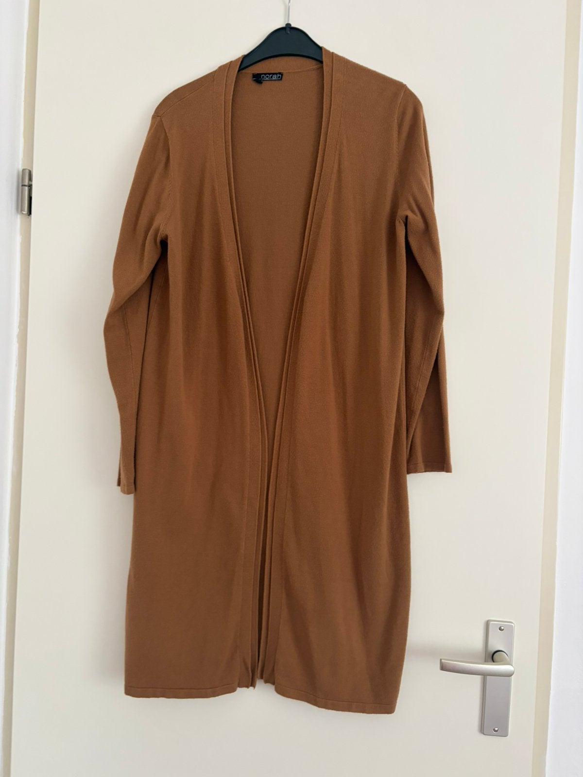 Lang camel bruin vest van Norah maat 42, Ophalen of Verzenden, Gedragen, Maat 42/44 (L), Bruin
