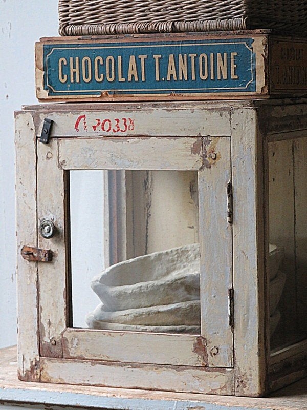 antiek vitrine kastje, Ophalen of Verzenden