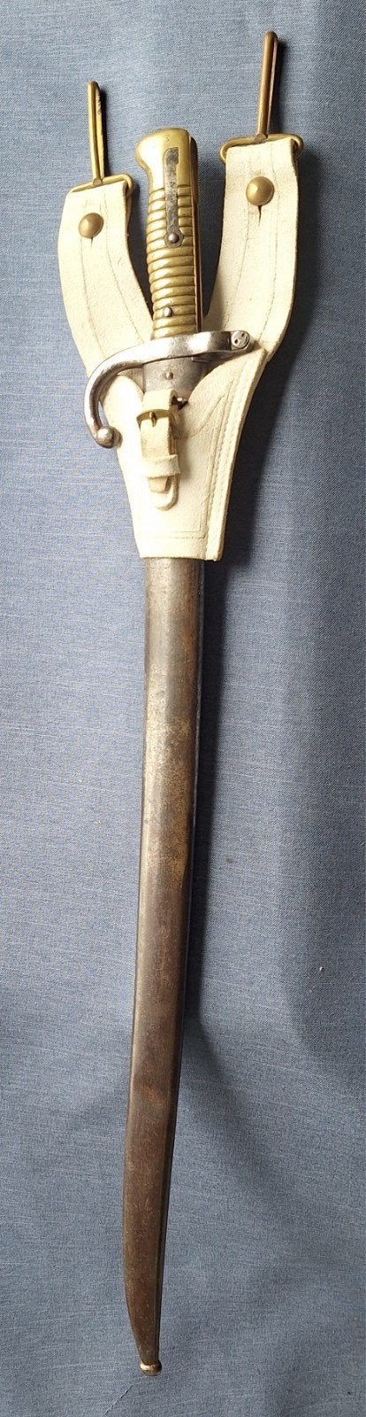 Antieke Franse CHASSEPOT bajonet met schede., Verzamelen, Ophalen of Verzenden, Landmacht, Overige gebieden, Zwaard of Sabel