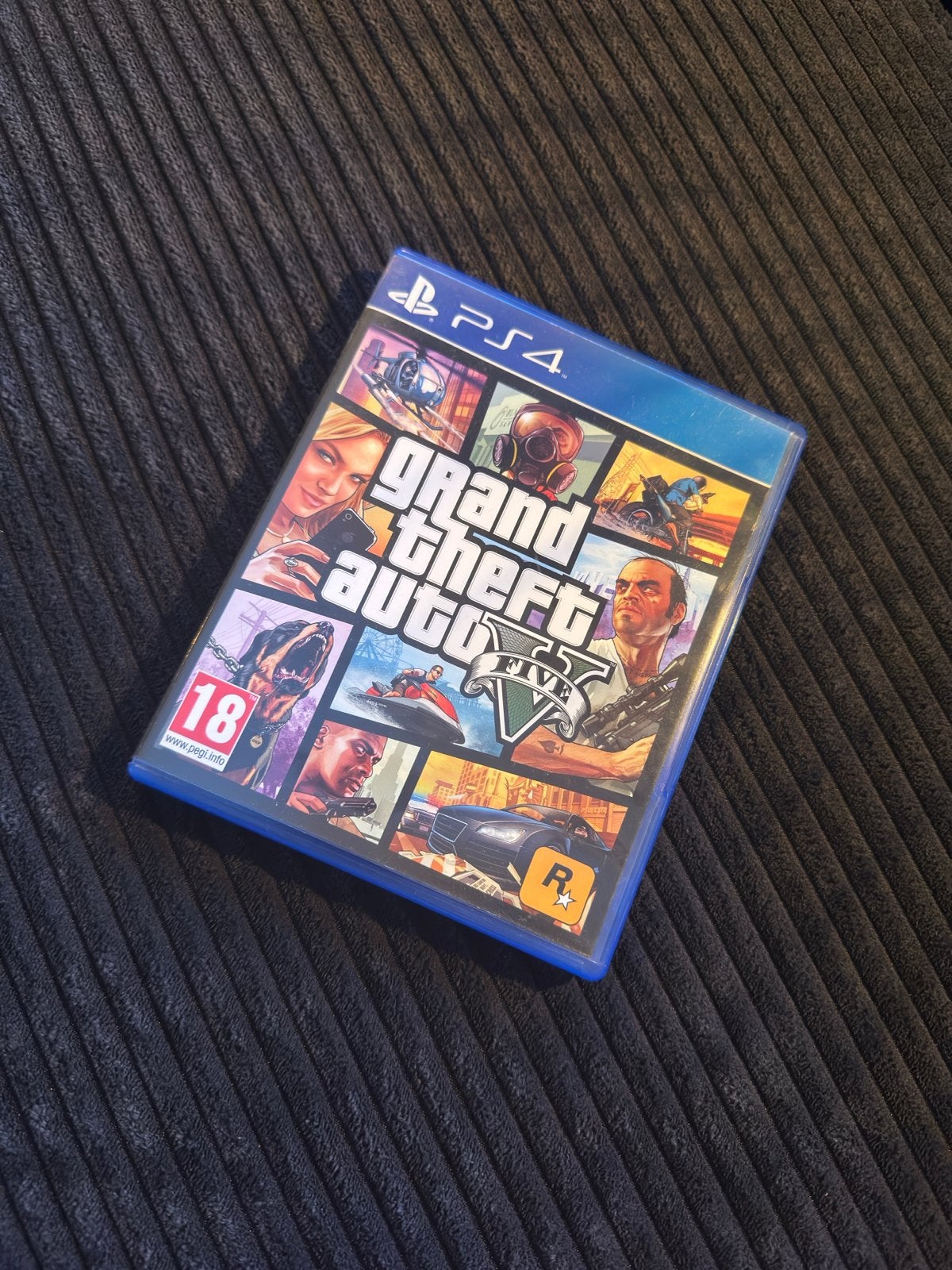 Grand Theft Auto V | PS4 (PS5 Compatibel) | Compleet | ZGAN, Avontuur en Actie, Online, Vanaf 18 jaar, 1 speler