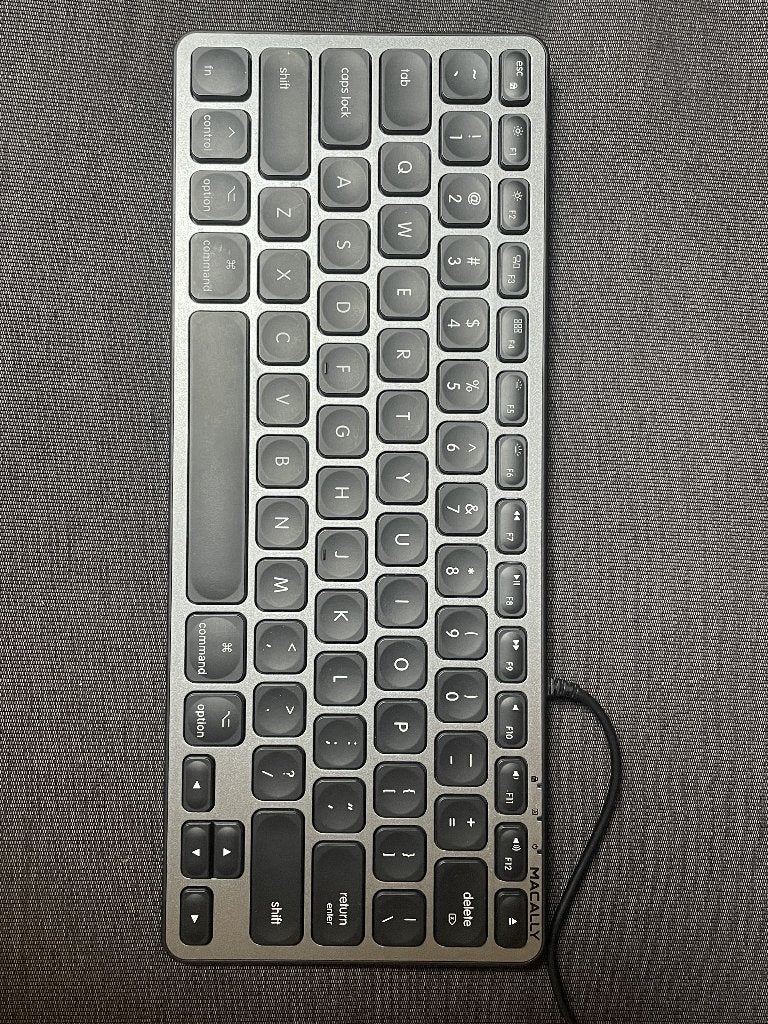 Backlit White Led Compact USB-A Wired Keyboard for MAC, Overige merken, Verlichte toetsen, Ophalen of Verzenden, Zo goed als nieuw