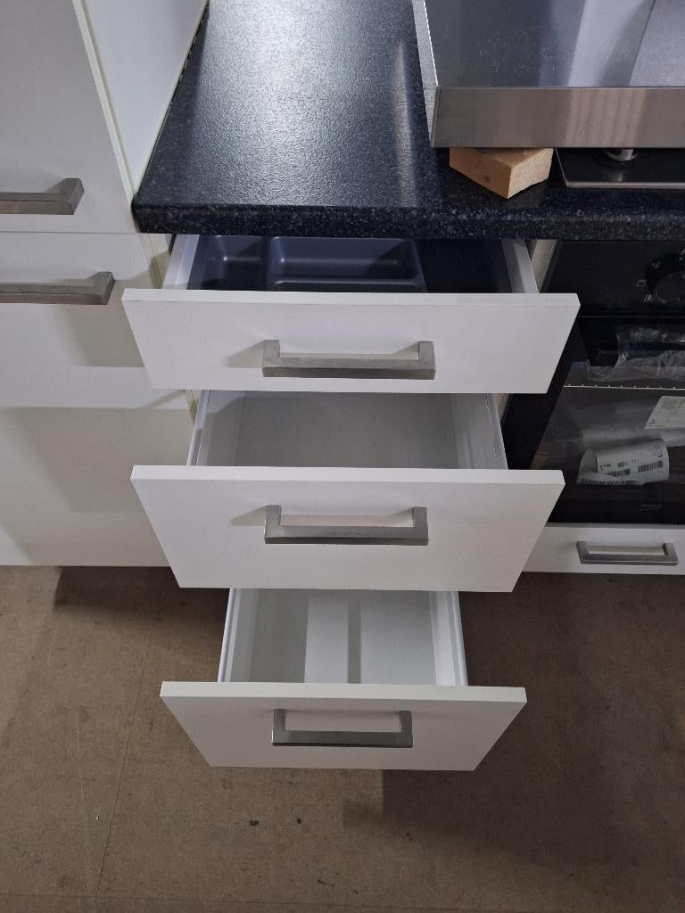 Keuken Compleet 2925 is nu afgeprijsd van €2749 naar €2499, Huis en Inrichting, Keuken | Complete keukens, Hoekkeuken, Ophalen of Verzenden