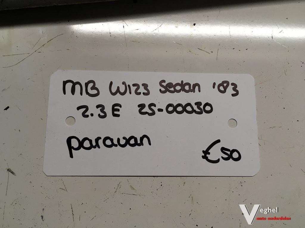 Mercedes W123 Sedan 2.3 1983 Wagennr 2500030  Paravan