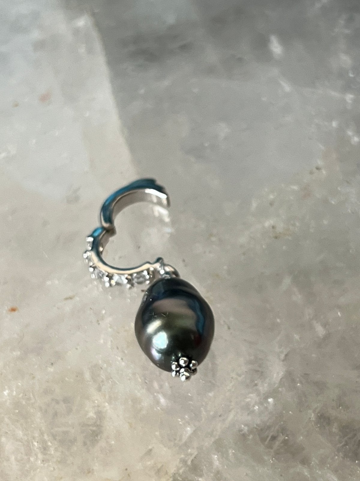 Tahiti zoutwater parel hanger clip over geluk one of a kind, Magnolia11, Nieuw, Ophalen of Verzenden, Met edelsteen