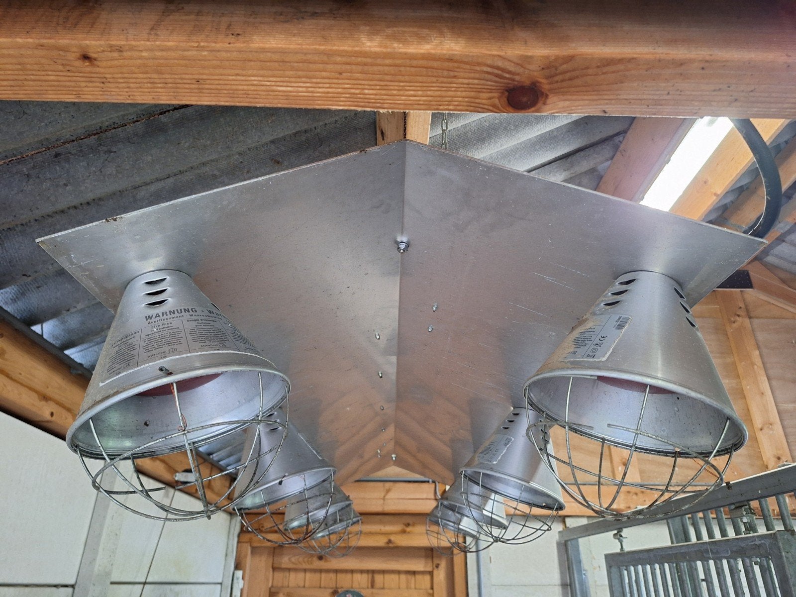 Infrarood warmtelampen (1 set van 8 stuks) voor 1 paard of d