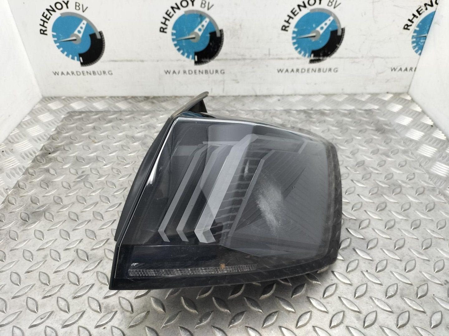 PEUGEOT 3008 GT PureTech130 ACHTERLICHT R 2022, Ophalen of Verzenden, Gebruikt, Stiba lid