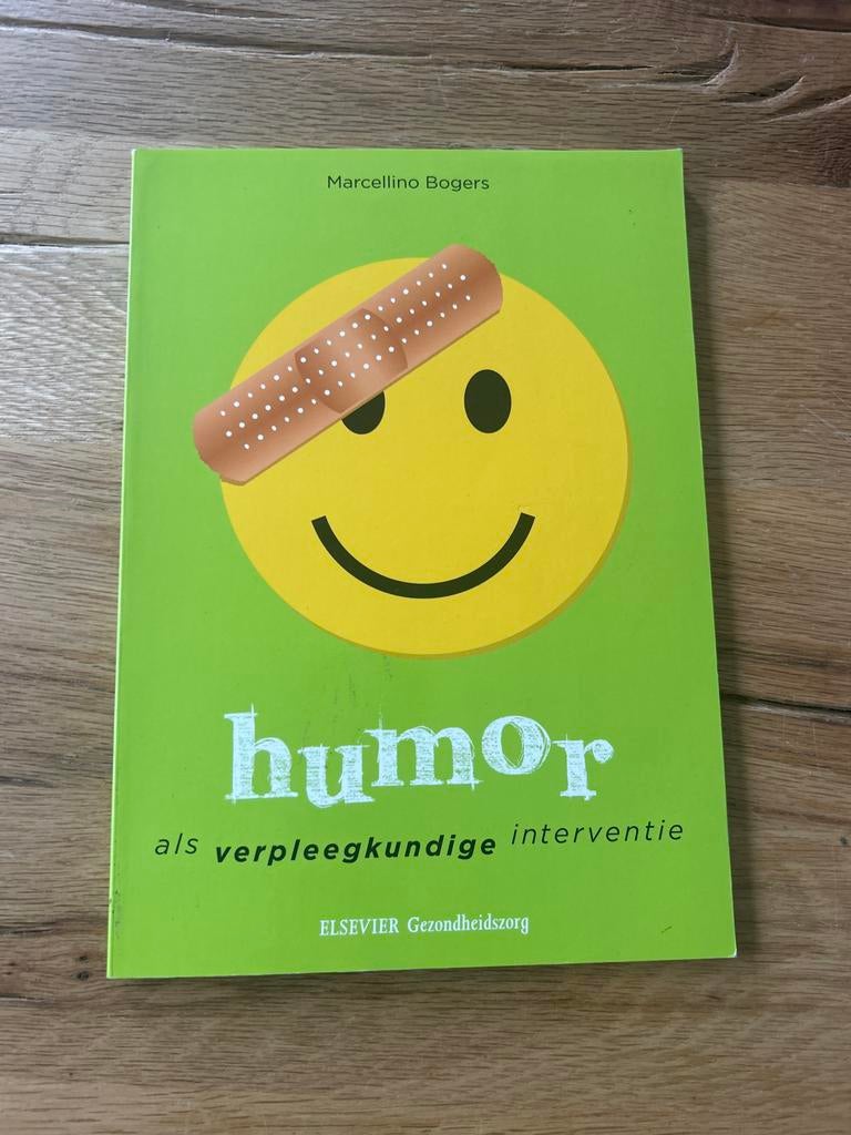 Humor als verpleegkundige interventie - Marcellino Bogers, Ophalen of Verzenden, Zo goed als nieuw, Overige typen