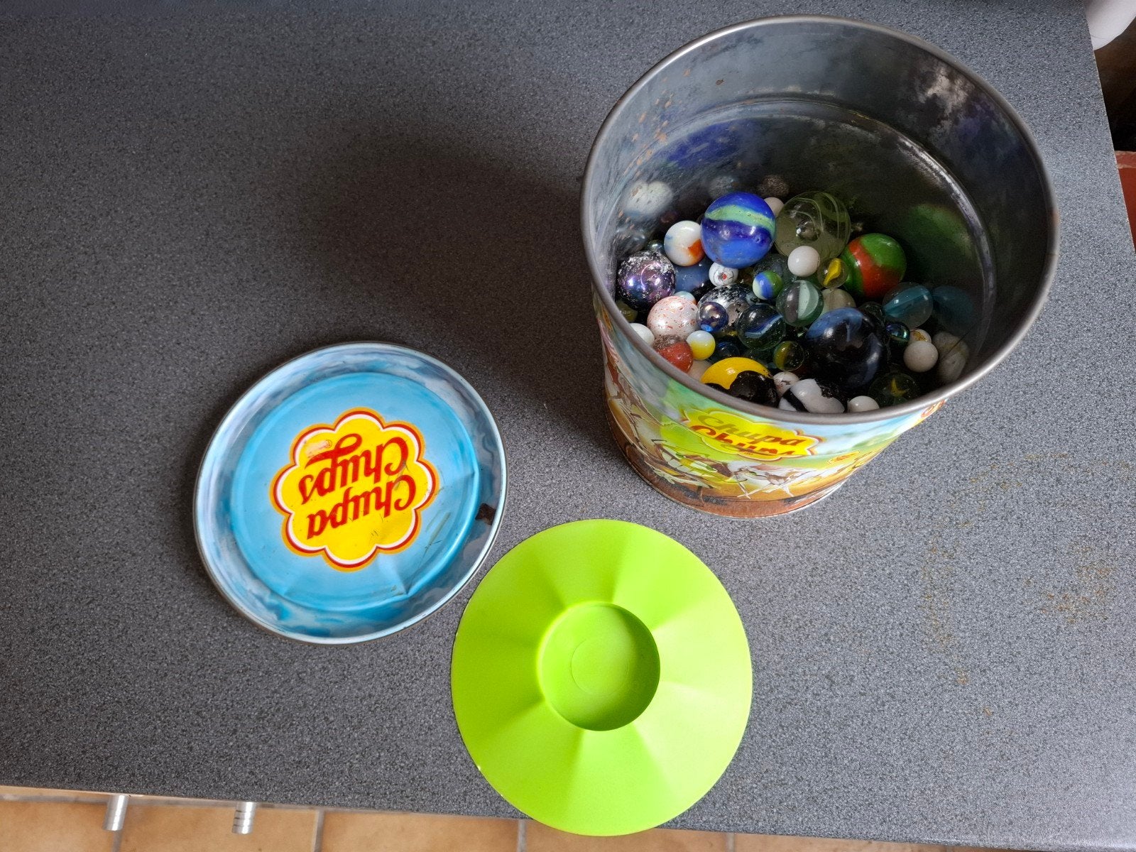 Emmer met knikkers, Ophalen, Gebruikt