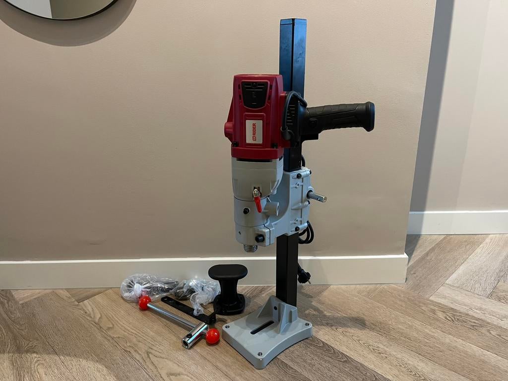 Diamantboormachine/ betonboormachine 2200w statief. Kernboor, Ophalen of Verzenden, Nieuw, Boormachine