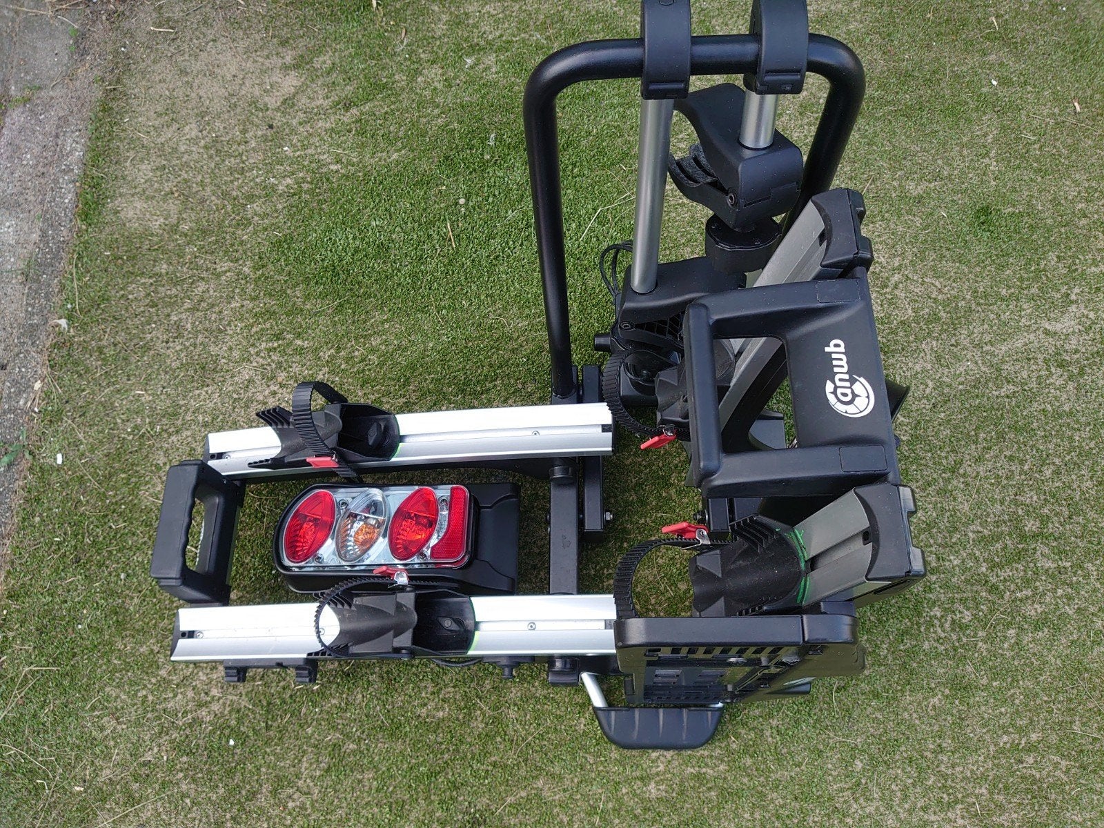 Anwb Touring 2 Flex plus fietsdrager geschikt voor E-bike, Auto diversen, Ophalen, Zo goed als nieuw, 2 fietsen, Trekhaakdrager