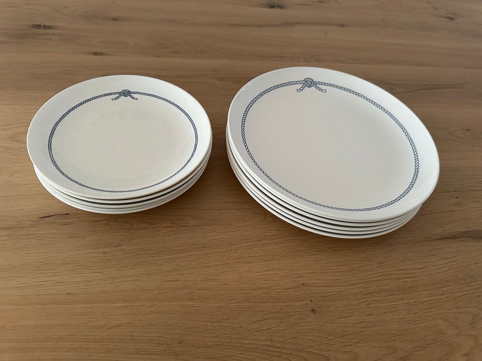 Servies met touwrand: 6 dinerborden, 5 ontbijtborden, Watersport en Boten, Ophalen, Gebruikt