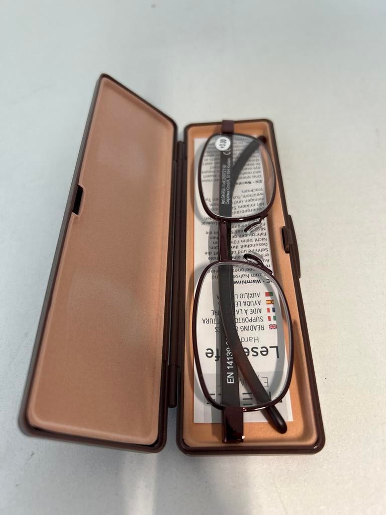 Leesbril +3.00 met etui, Overige merken, Bruin, Nieuw, Ophalen of Verzenden