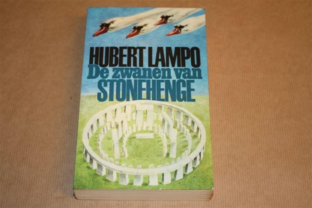 De zwanen van Stonehenge. Hubert Lampo., Ophalen of Verzenden, Gelezen