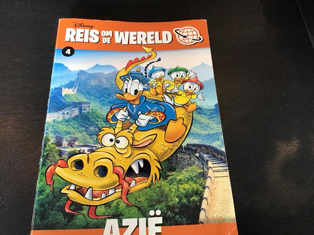 Donald Duck Reis om de Wereld - Azië, Boeken, Eén stripboek, Ophalen of Verzenden, Gelezen