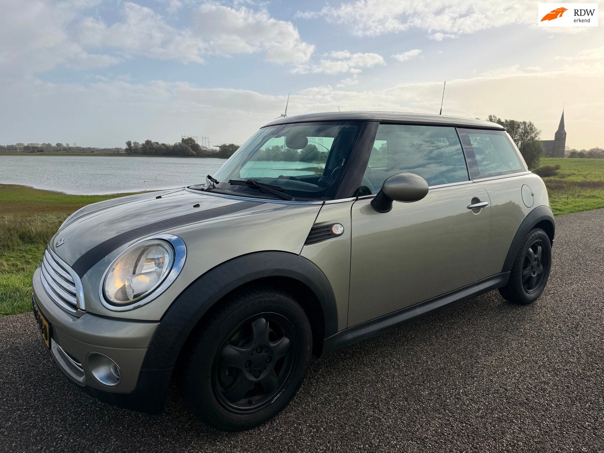 Mini 3-Deurs 1.6 Cooper Airco Pano Cruise, Auto's, Voorwielaandrijving, Dealer onderhouden, Stof, Gebruikt
