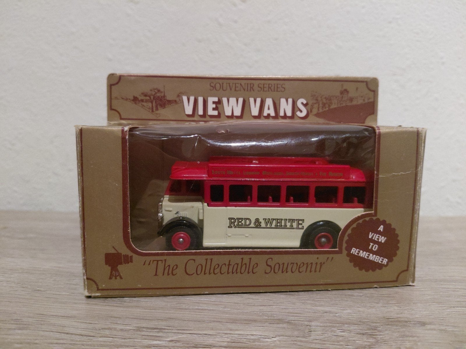'Red & White' bus, Verzenden, Nieuw, Groter dan 1:32, Overige merken