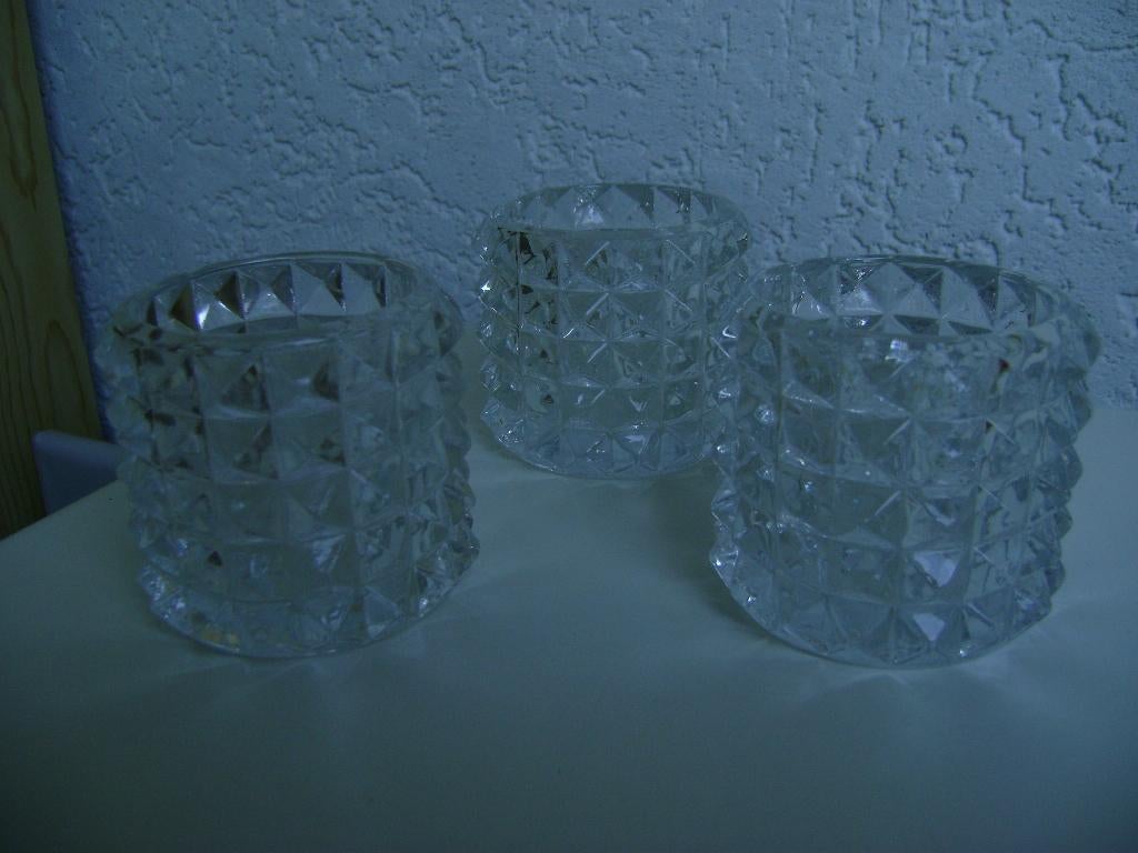 3 waxine van dik bewerkt glas van 7hoogx7breed, Overige materialen, Wit, Ophalen of Verzenden, Zo goed als nieuw
