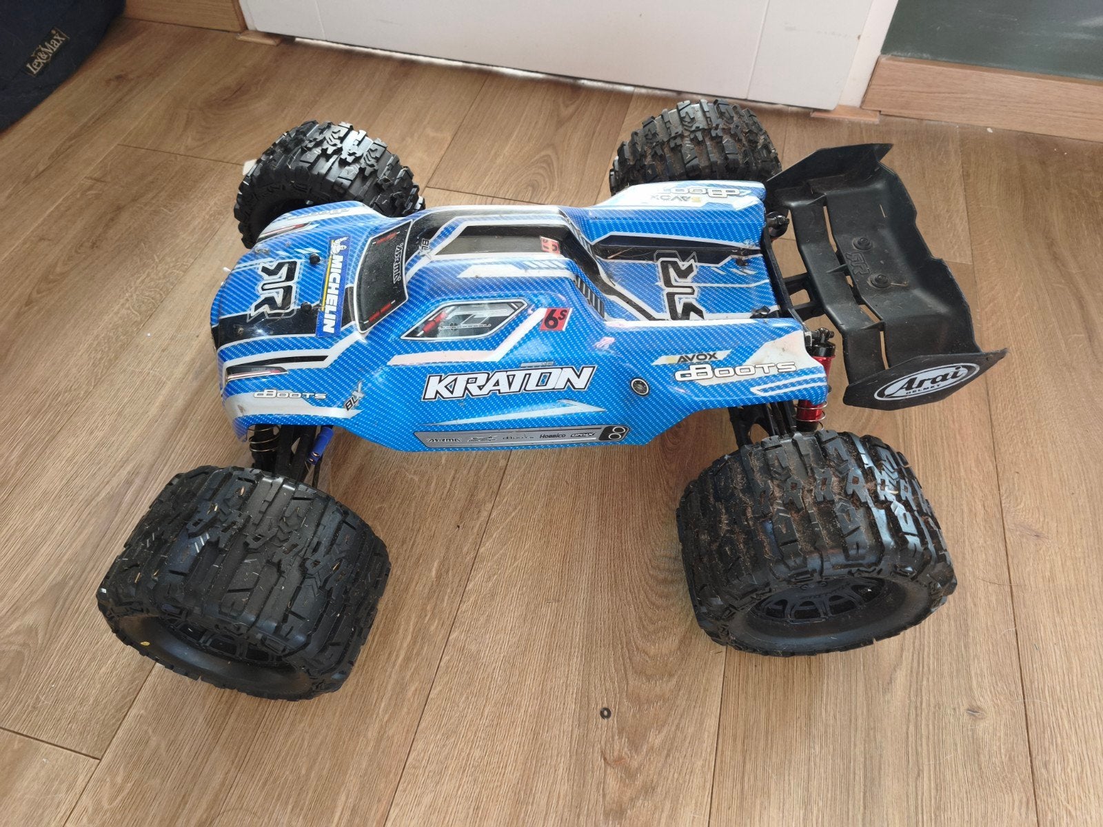 Arrma Kraton 6S RTR met accu's, lader en onderdelen, Ophalen of Verzenden