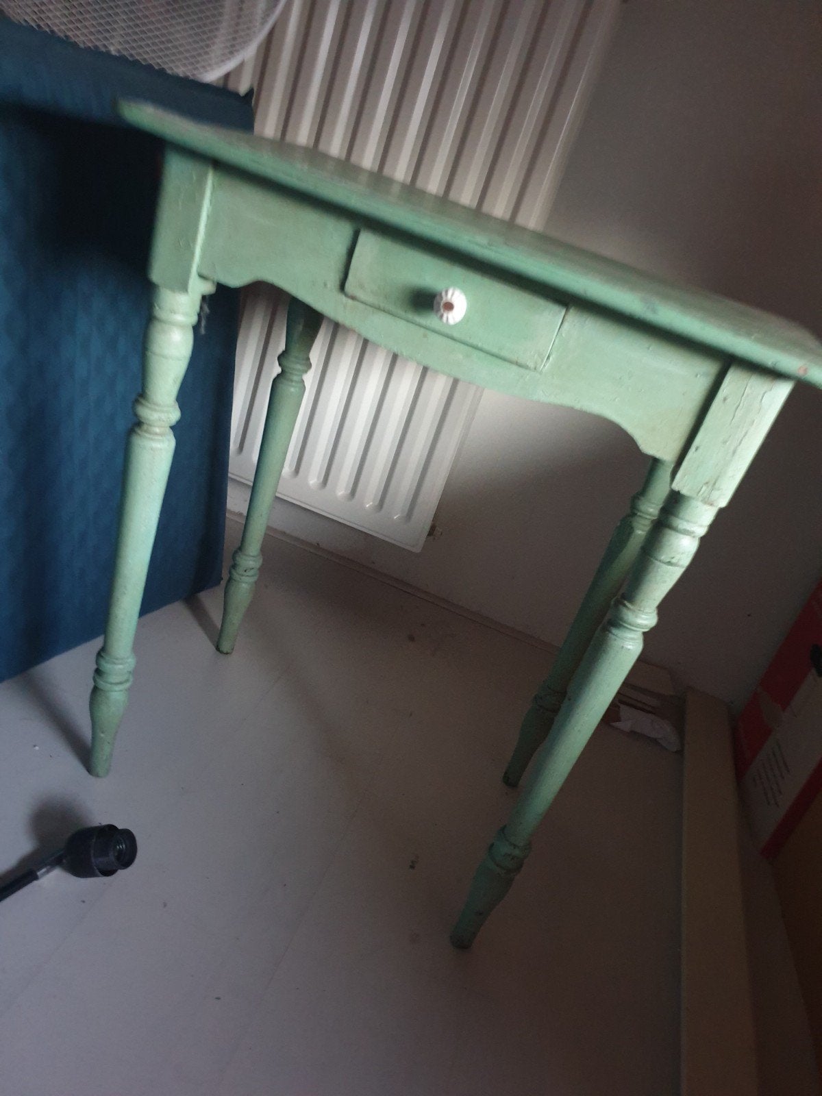 Vintage sidetable, Ophalen, 25 tot 50 cm, Rechthoekig, 100 tot 150 cm