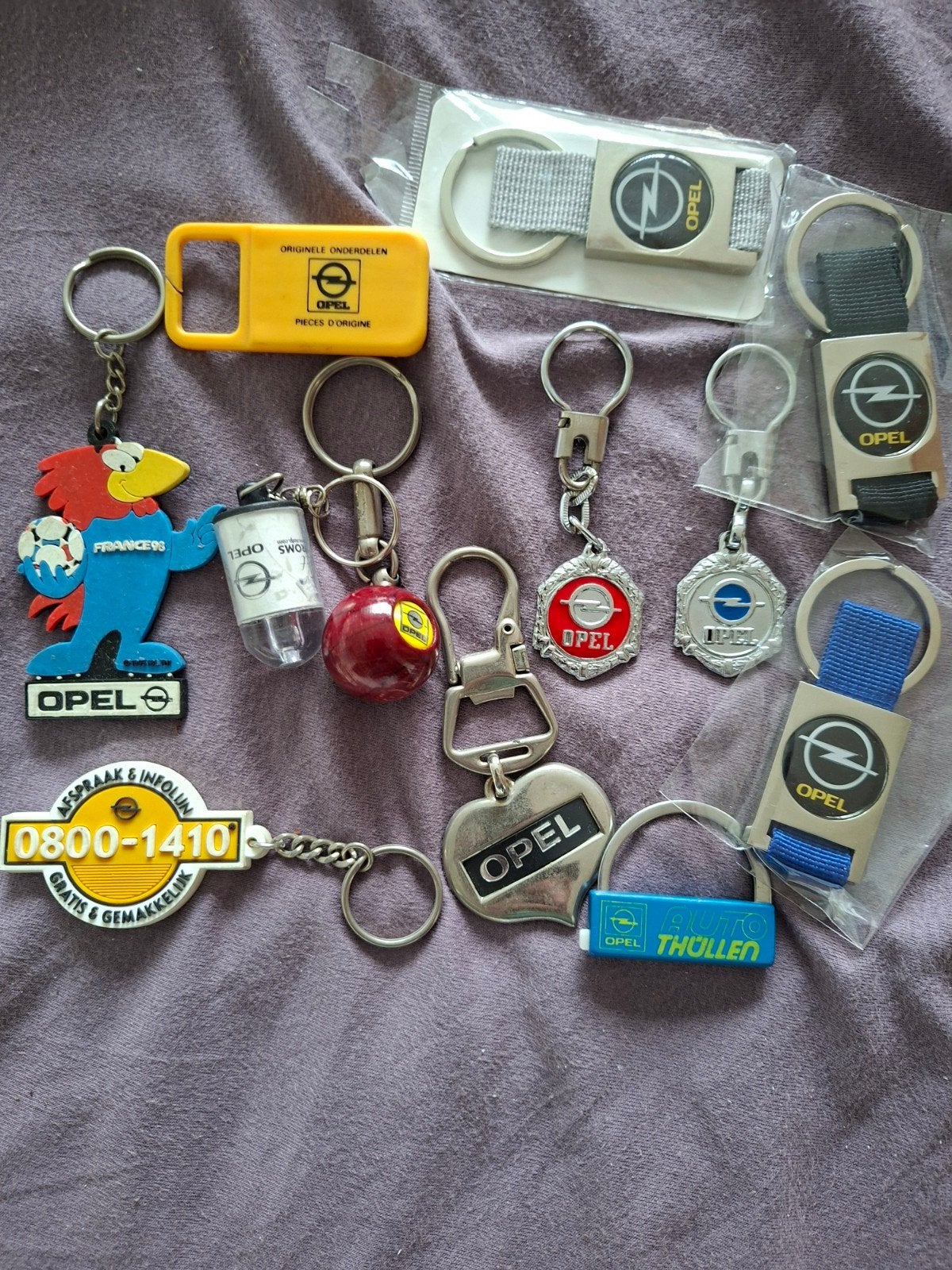 Opel no 4 van alles wat, Verzamelen, Sleutelhangers, Ophalen of Verzenden, Zo goed als nieuw