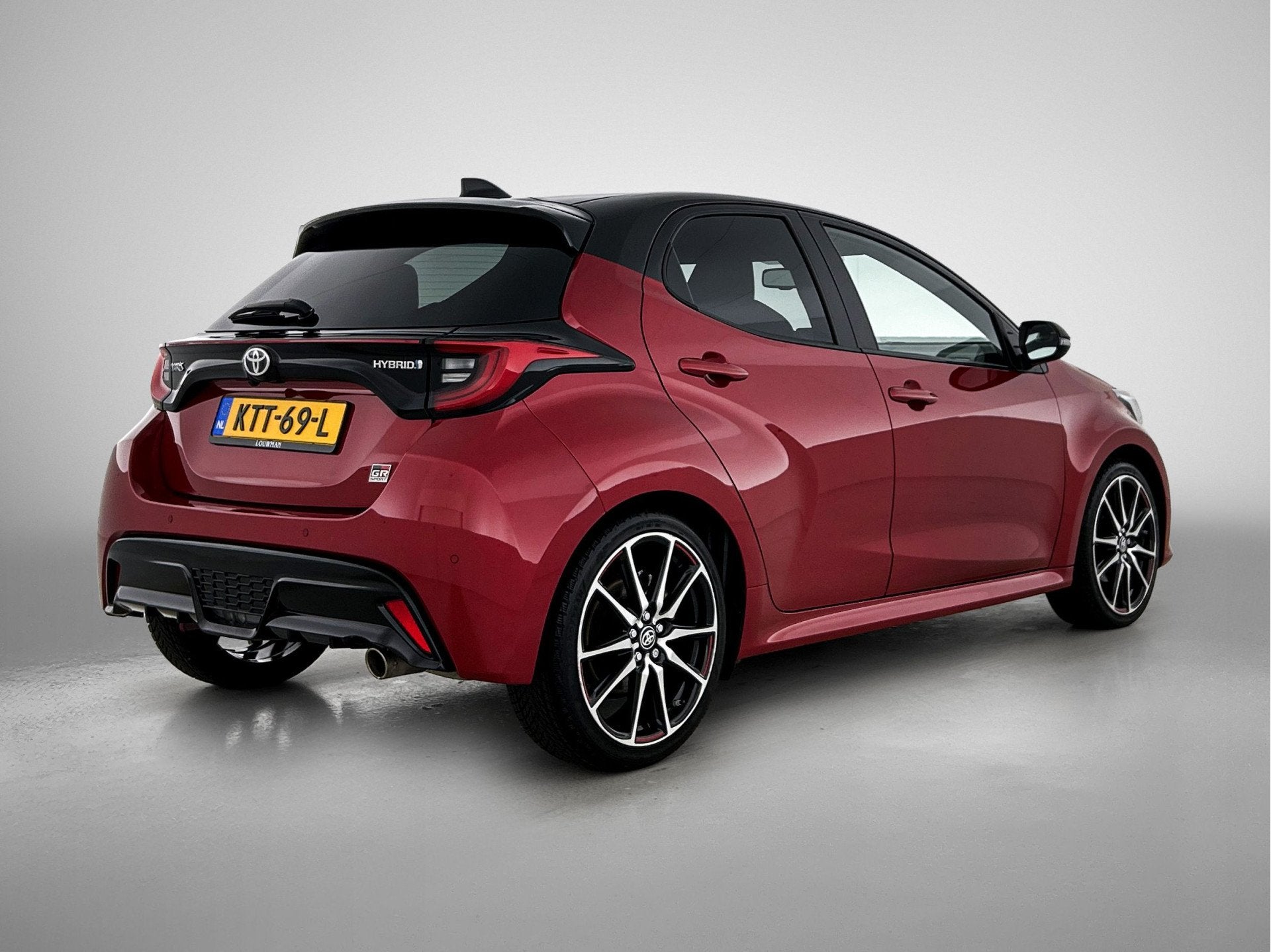 Toyota Yaris 1.5 Hybrid GR Sport | Head-Up Display | Stoel+S, 12 maanden, 450 kg, Gebruikt, 23 km/l