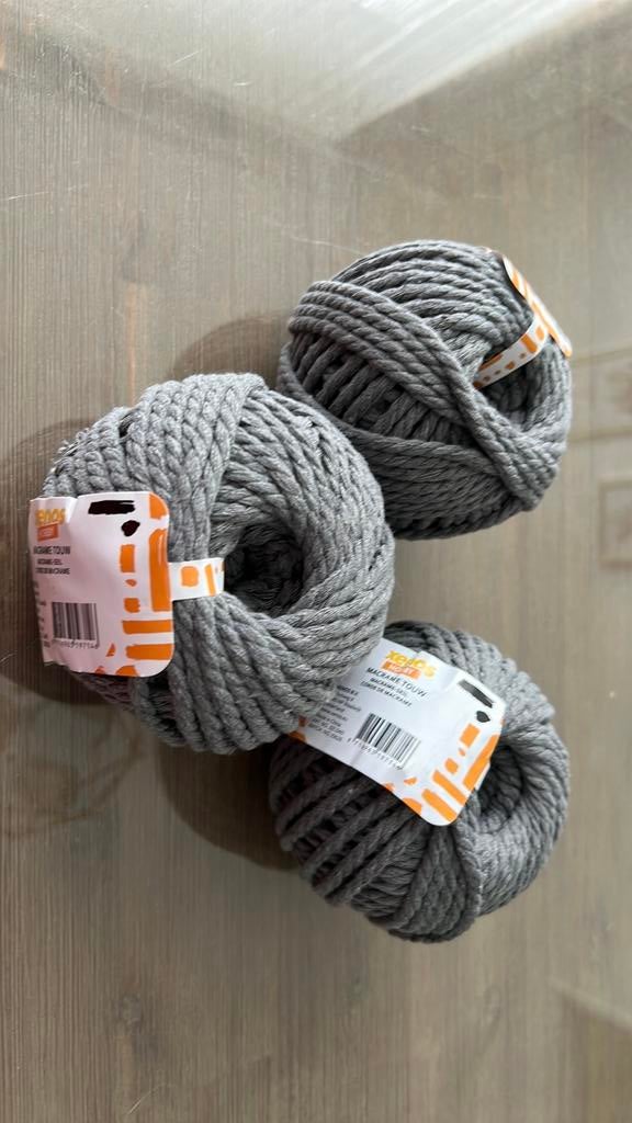 Macrame touw, Ophalen of Verzenden, Zo goed als nieuw, Haken, Wol of Garen