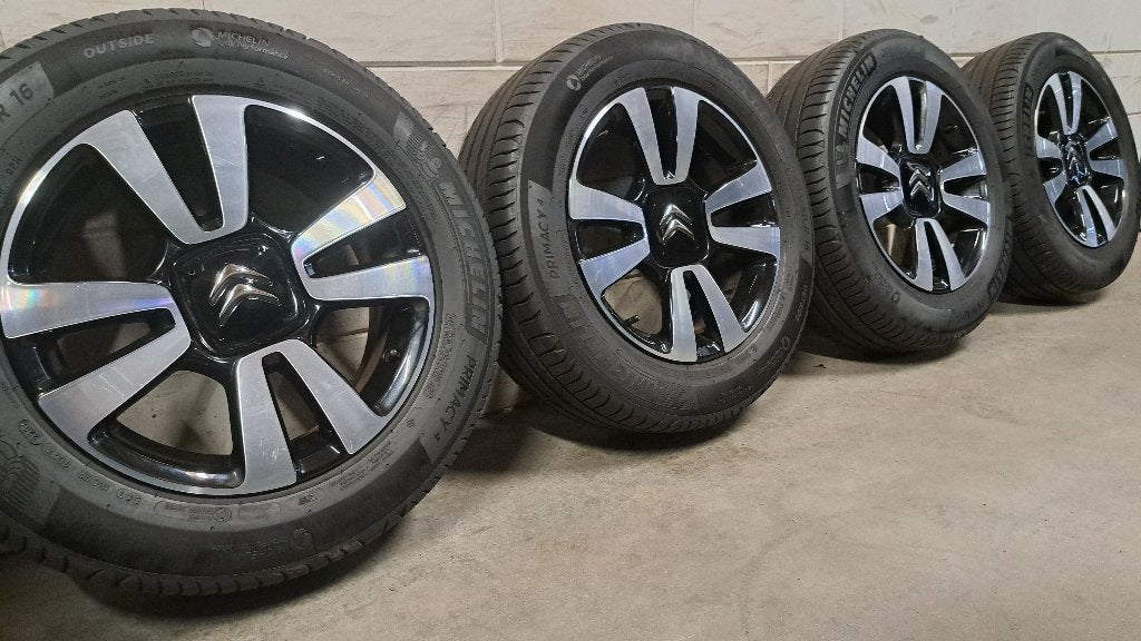 Bi-color velgen Citroen C3 C4 Cactus Berlingo 205/60/16, Auto-onderdelen, Banden en Velgen, Gebruikt, 16 inch, Banden en Velgen