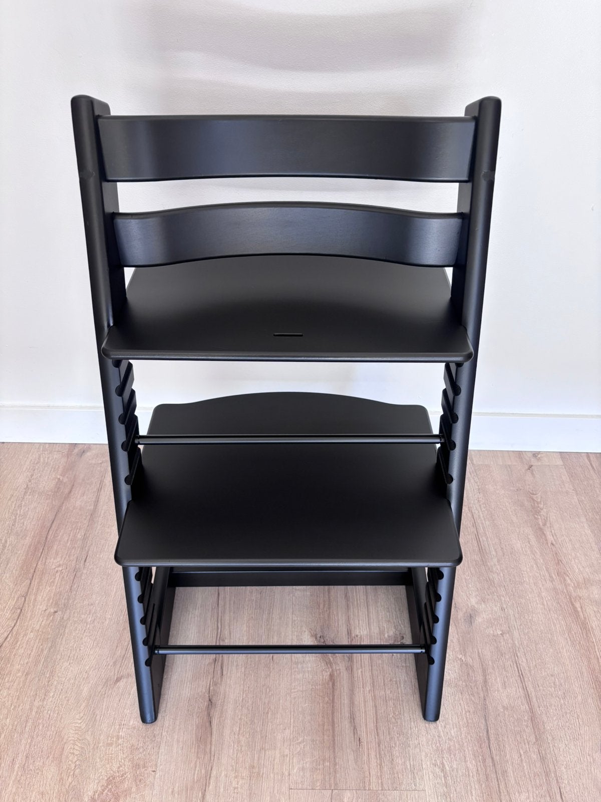 Stokke Tripp Trapp Kinderstoel zwart nieuw model, Kinderen en Baby's, Ophalen, Gebruikt, Meegroeistoel