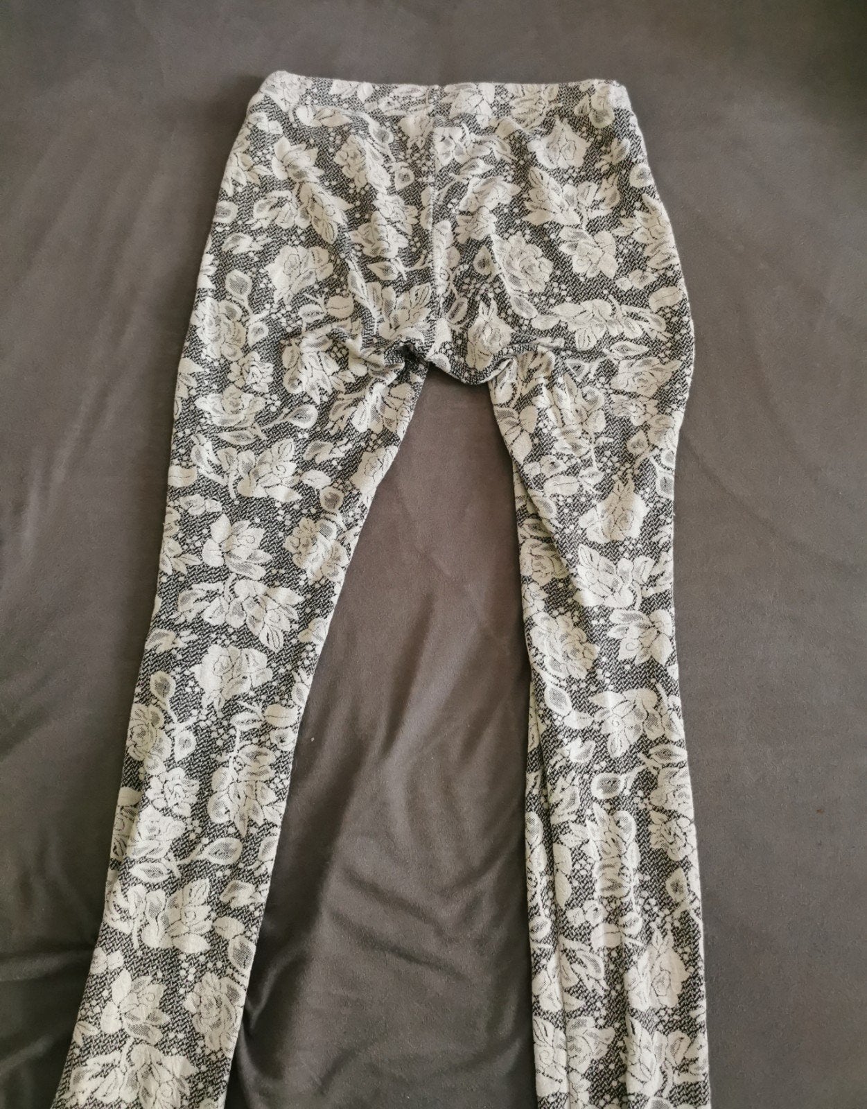 Bordo Legging met bloemenprint - Maat M, Legging, Zwart, Maat 40/42 (M), Ophalen of Verzenden
