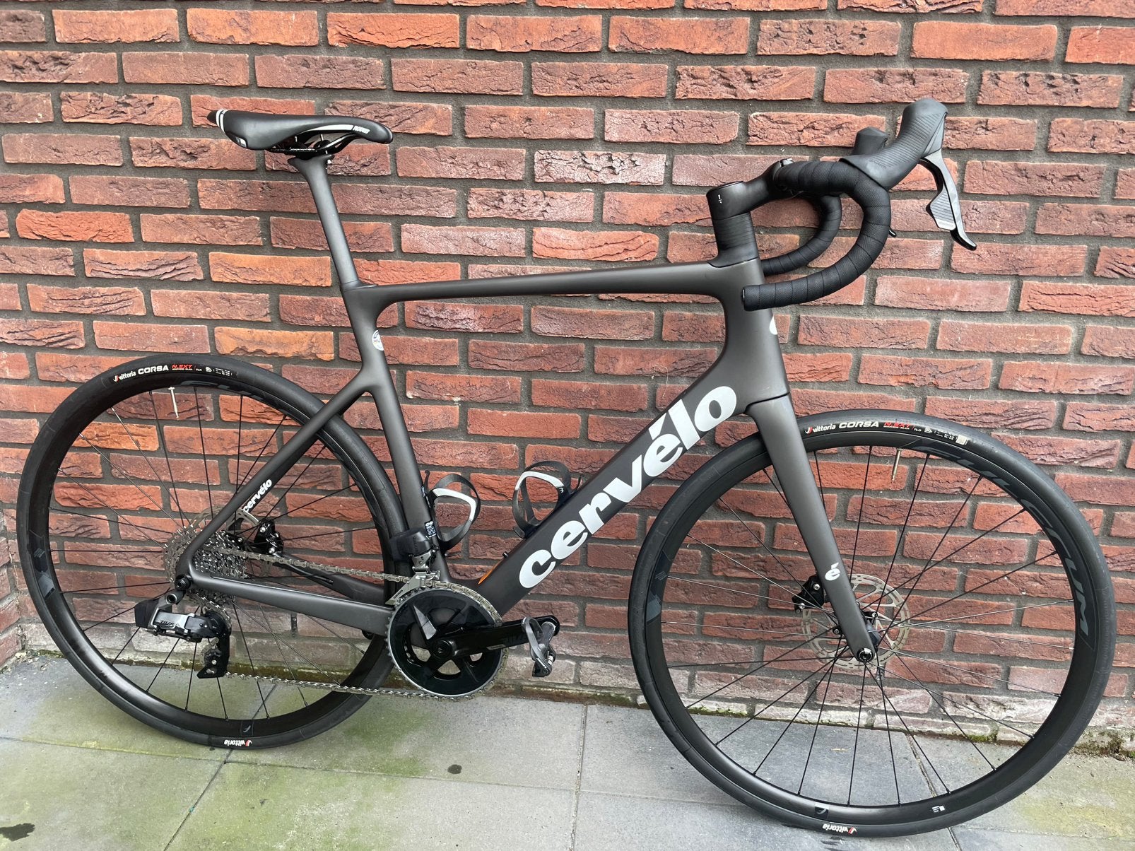Cervélo Caledonia-5 – SRAM Rival AXS 2x12, 28 inch, Carbon, Zo goed als nieuw, 57 tot 61 cm