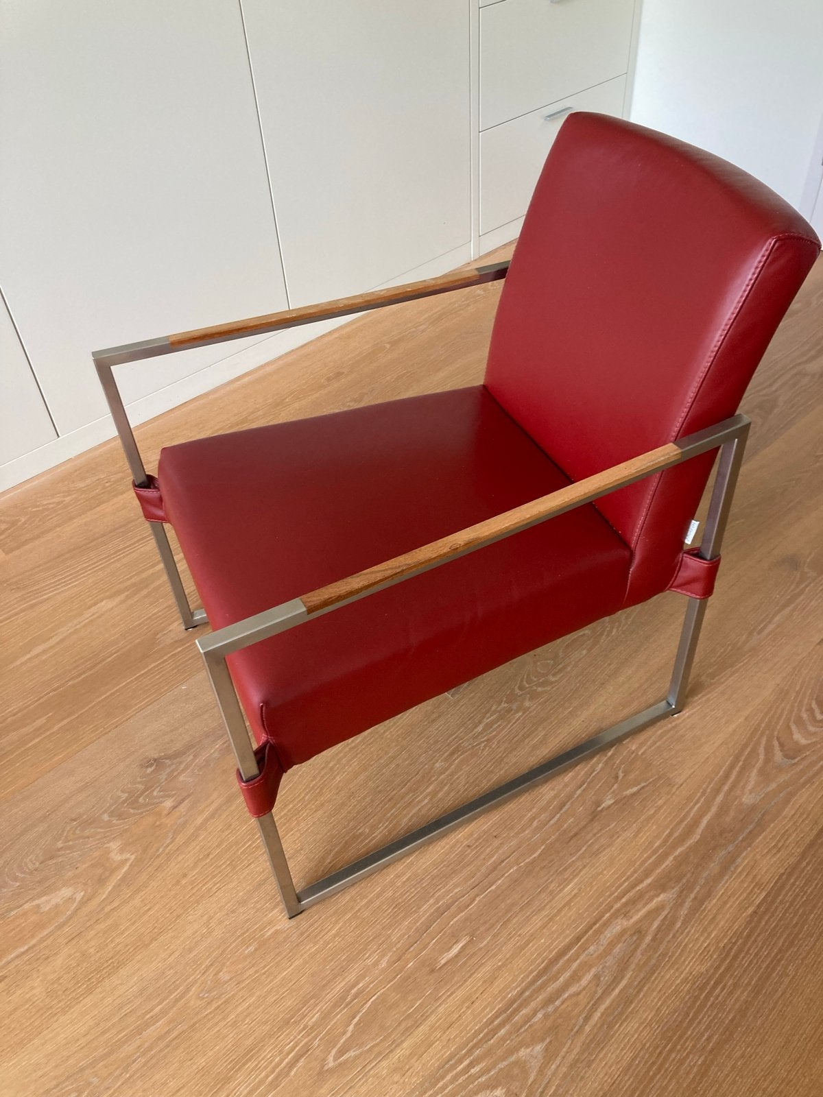 Moderne rode leren design fauteuil Bert Plantagie, Ophalen, Zo goed als nieuw, Leer, 50 tot 75 cm
