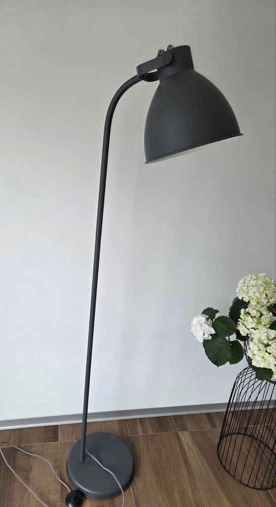 Staande lamp, Huis en Inrichting, Lampen | Vloerlampen, Ophalen, 150 tot 200 cm