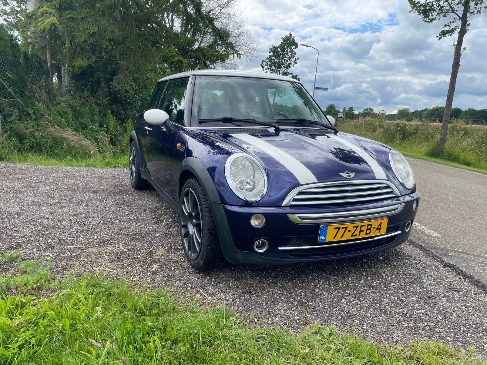 Mini 1.6 Cooper | 6-2027 apk |Airco | Motor +-130k | Carplay, Voorwielaandrijving, Zwart, 4 cilinders, Leder en Stof