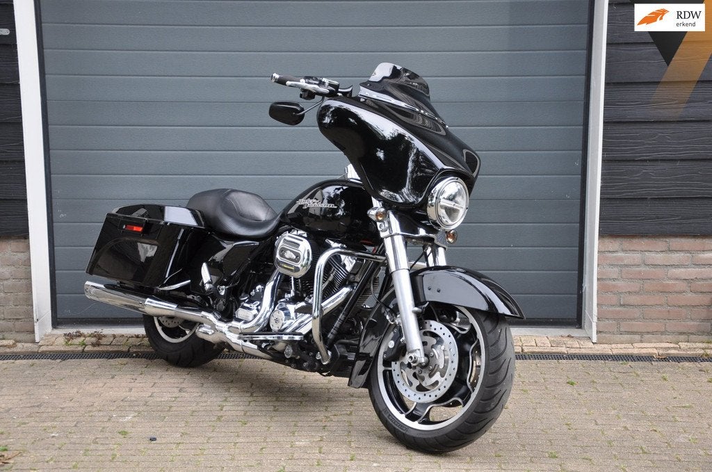 Harley Davidson FLHX Street Glide 103, 1690 cc, Bedrijf, Toermotor, Meer dan 35 kW