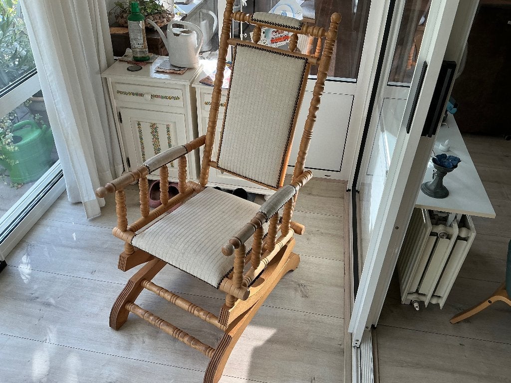 Schommelstoel, Ophalen, Gebruikt, Bruin, Eén