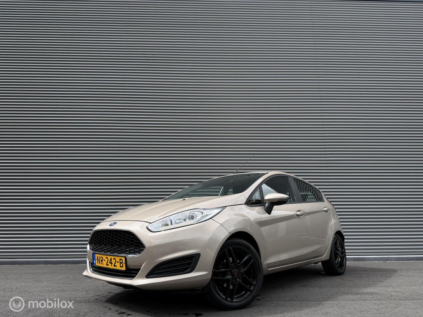 Ford Fiesta 1.0 Style Essential | Airco | LED | Isofix | NL, Euro 6, 525 kg, Bruin, 23 km/l