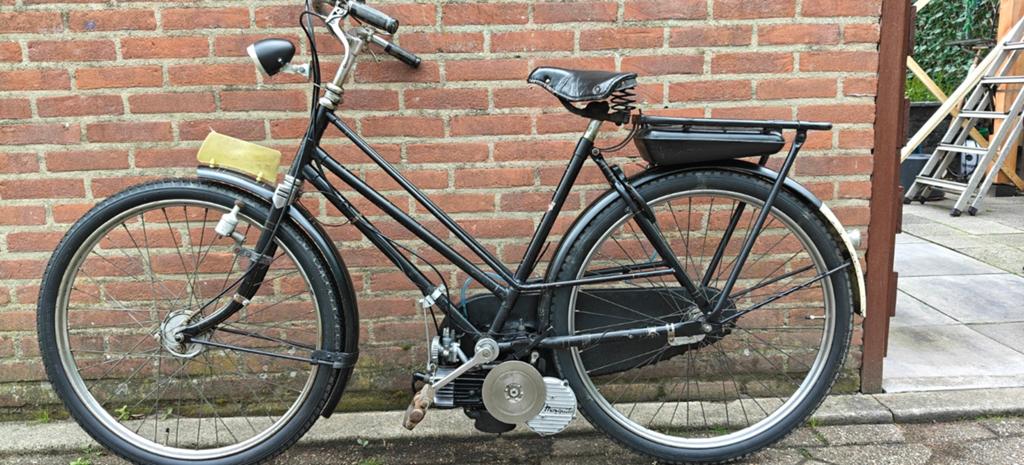 Zeldzame Fama fiets met mosquito hulp motor, Ophalen
