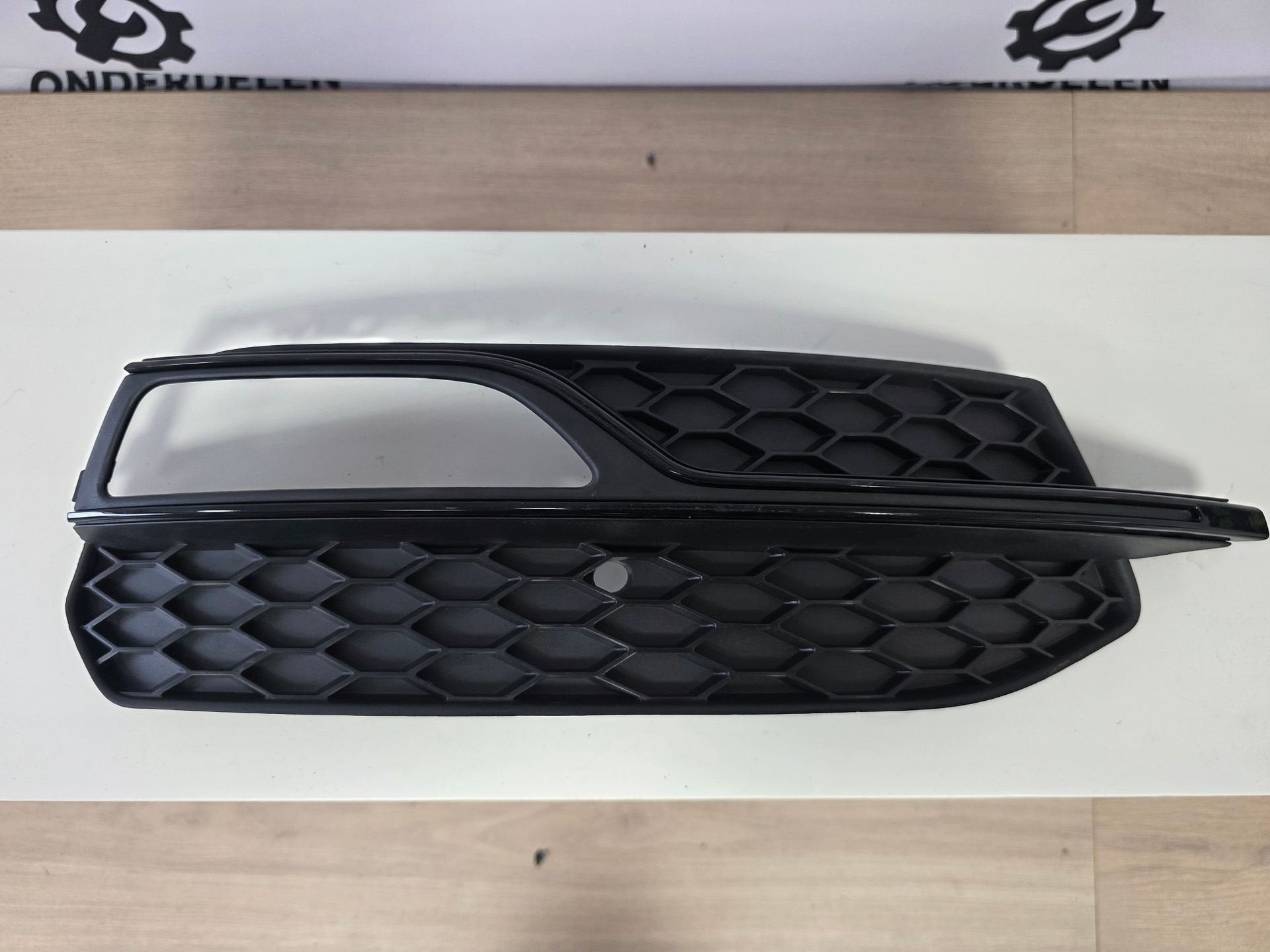 Audi A3 8V S-Line Grill Rechts Voorbumper 8V3807682C, Gebruikt, -, -, Ophalen of Verzenden