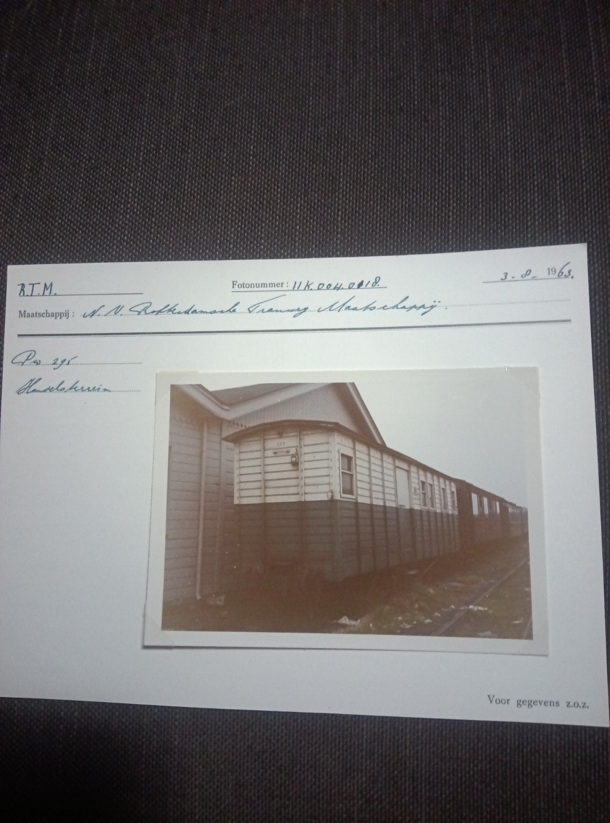 foto R.T.M. trein met gegevenskaart, Verzamelen, Ophalen of Verzenden, Tram, Kaart of Prent