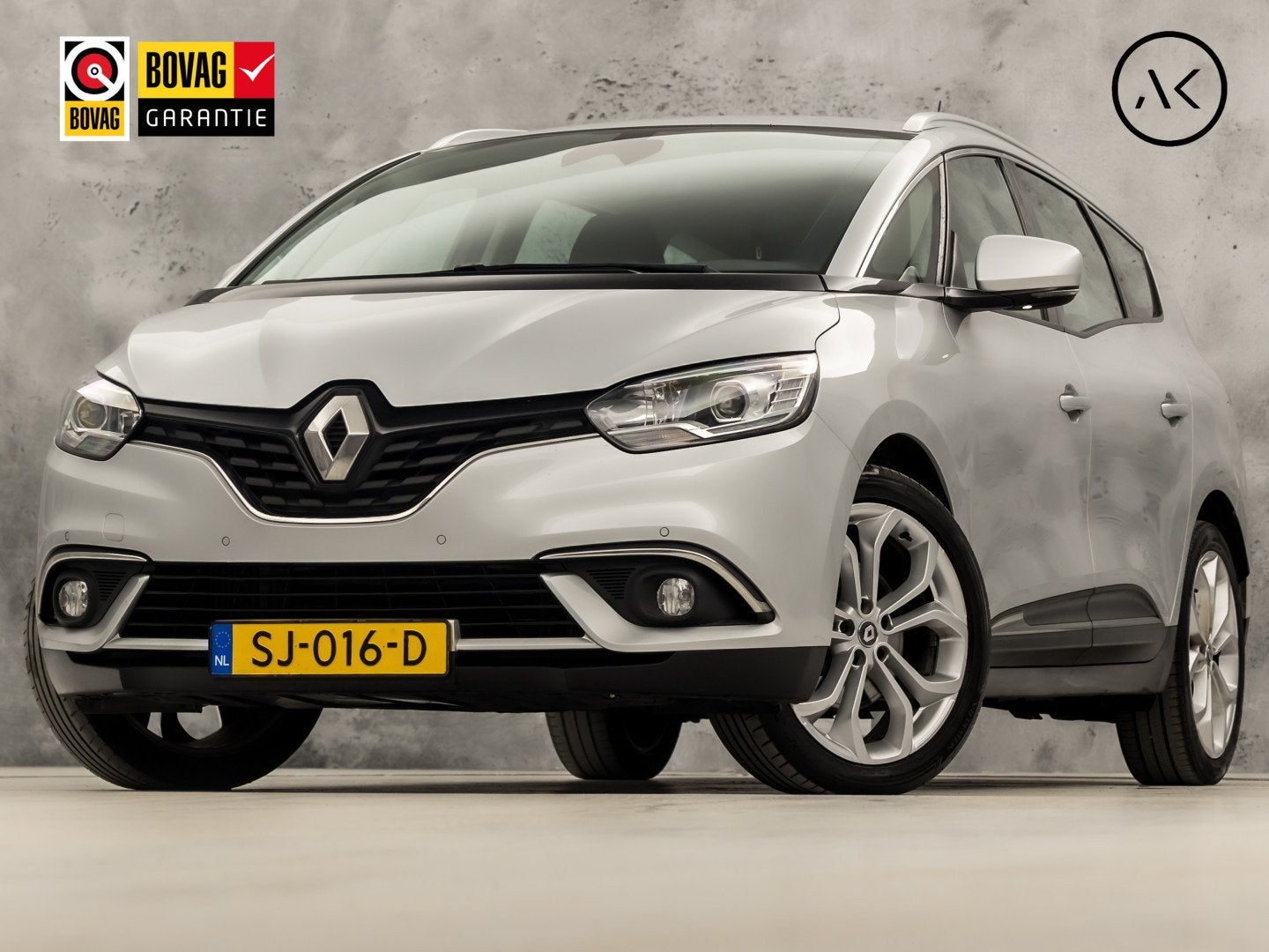 Renault Grand Scénic 1.4 TCe Sport (APPLE CARPLAY, NAVIGATI, 12 maanden, Stof, Gebruikt, 4 cilinders